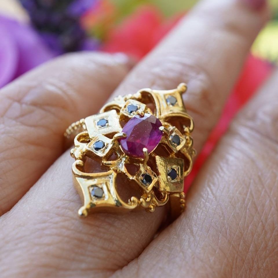 Ornate Oval-Cut Ruby & Black Diamond Ring – 22K Gold-Plated Sterling Silver