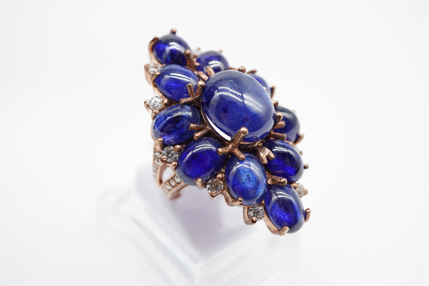 Baroque-Style Sapphire Chevron Ring – 18K Pink Gold-Plated Sterling Silver