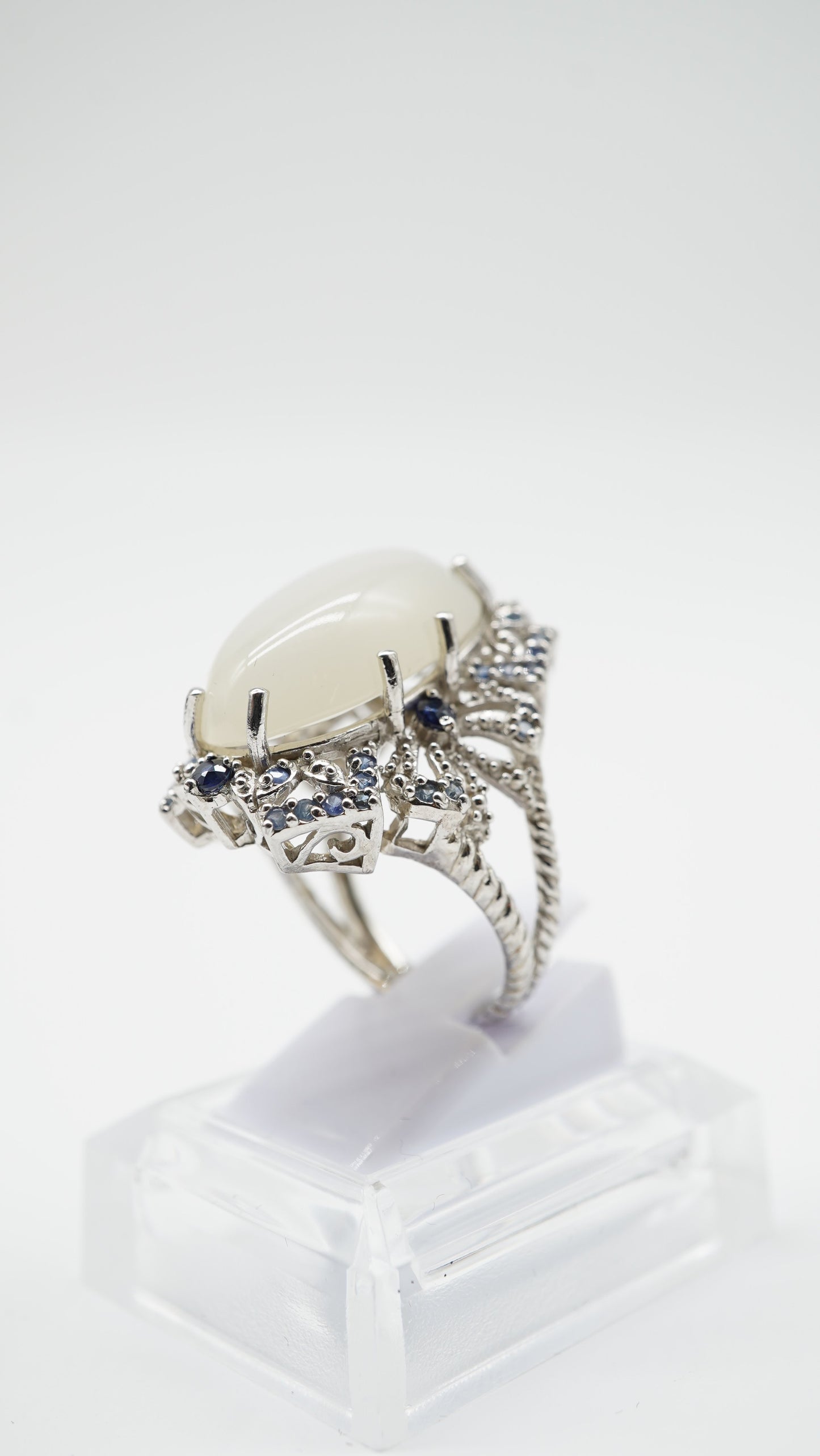 Cat’s Eye Moonstone & Sapphire Ring – Rhodium-Plated Sterling Silver